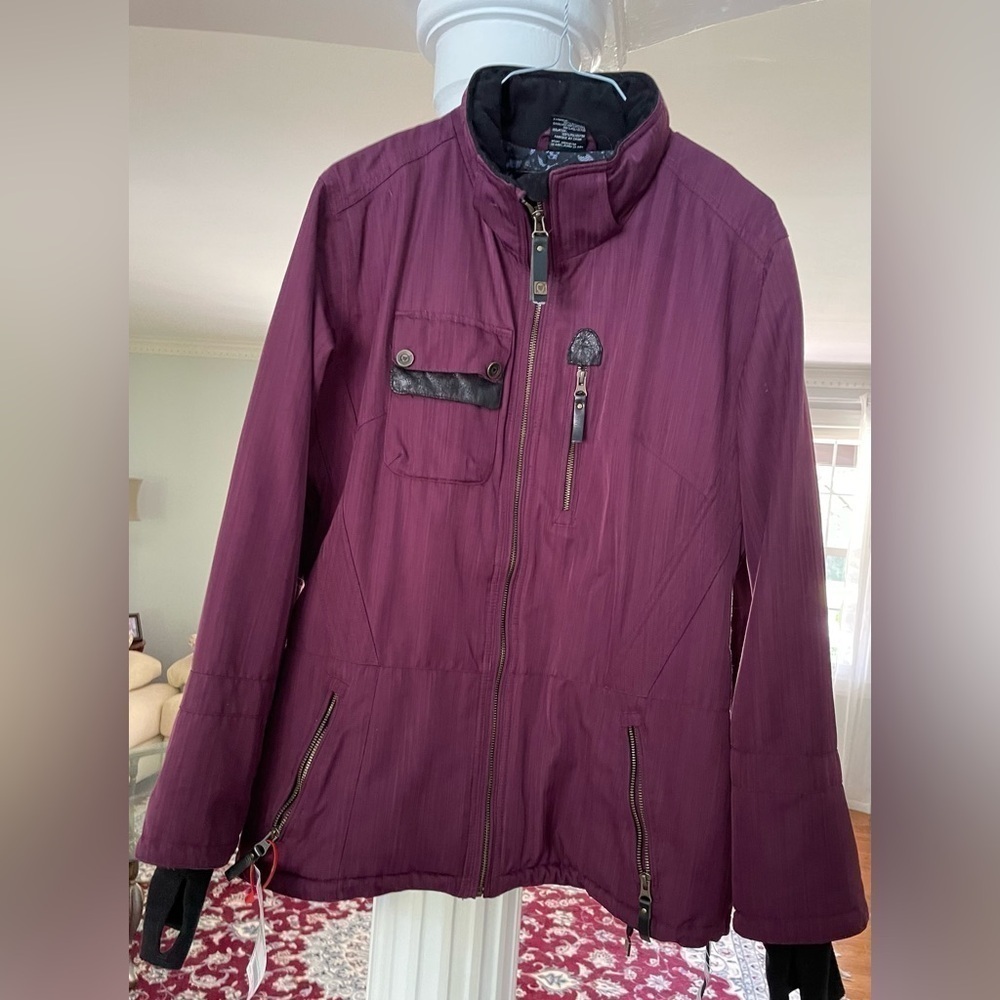 Obermeyer women’s Ski Jacket size 14 color plum